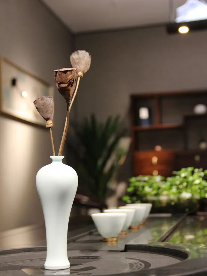 潍坊实木办公家具专卖店，完成年度挑战业绩目标